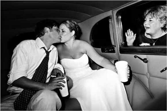funny weddings 02 in Wedding Photos That Will Never Be in Your Wedding Album