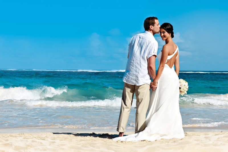 Free destination wedding giveaway Royalton Punta Cana