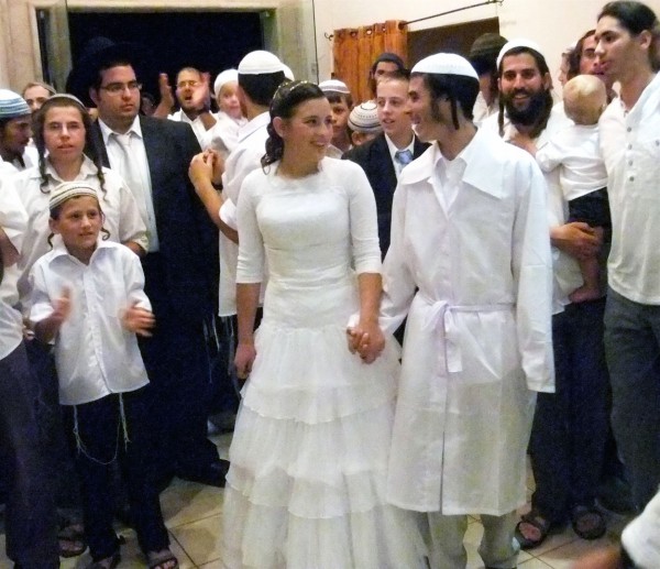 Jewish bride and groom, chatah, kittel