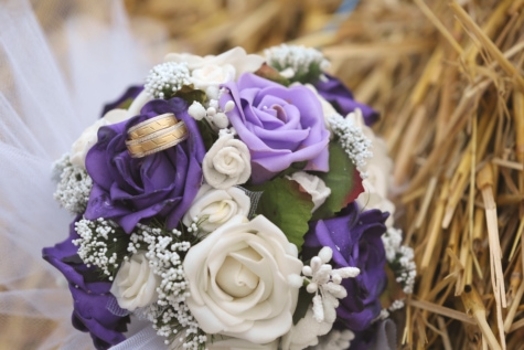 decoration, gold, hay, nostalgia, purple, rings, romantic, straw, wedding, wedding ring