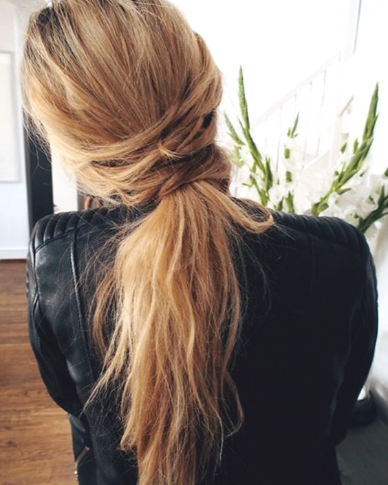 low-textured-messy-ponytail-min