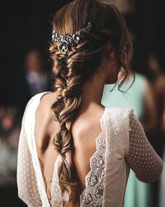wedding-hairstyles-for-long-hair-min