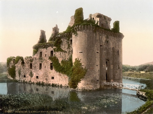 Caerlaverock Castle, Dumfries & Galloway - Wikimedia Commons